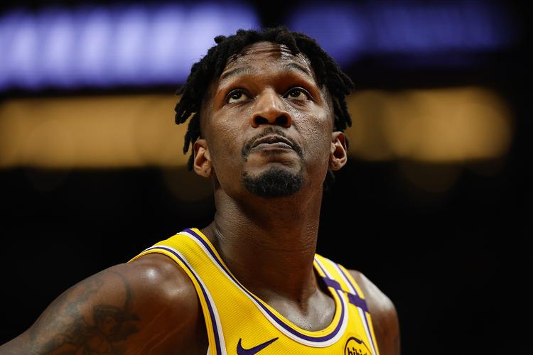 前埃及国脚怒斥卡拉格：难怪C罗懒得理你，难怪穆帅说你一般（前埃及国脚怒怼卡拉格：难怪C罗无视你，穆帅也称你平庸）