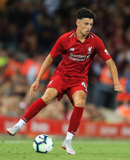 离大谱了！ 范戴克你退个锤子的退啊！利物浦1：1桑德兰！ 主队信仰只为英超（离谱至极！范戴克这退啥退？利物浦1-1桑德兰，主场信仰只为英超）