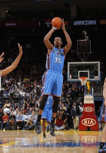 詹卢卡-曼奇尼：意大利渴望参加世界杯，每个人都会全力以赴（詹卢卡-曼奇尼：意大利渴望出战世界杯，全队将拼尽全力）