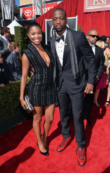 斯洛特：客战曼城是整个赛季最难的比赛之一，我们已做好准备（斯洛特：做客曼城堪称本季最艰难的挑战之一，我们已整装待发）