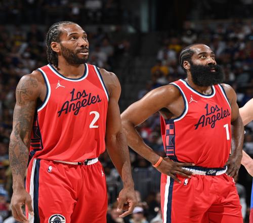 颜骏凌：夺冠的过程每年都不一样，4座中超冠军每一个都不同（颜骏凌：夺冠之路年年不一，四次中超捧杯各具意义）