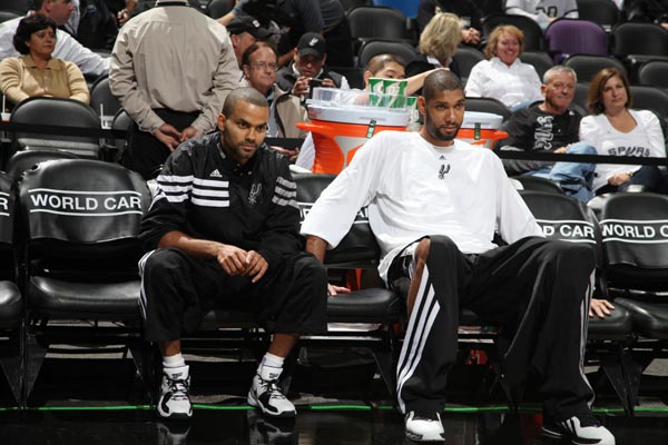 浮嶋敏：无论首发和替补都要为球队做贡献；满意赵松源的表现（浮嶋敏：首发与替补都要贡献力量，对赵松源表现很满意）